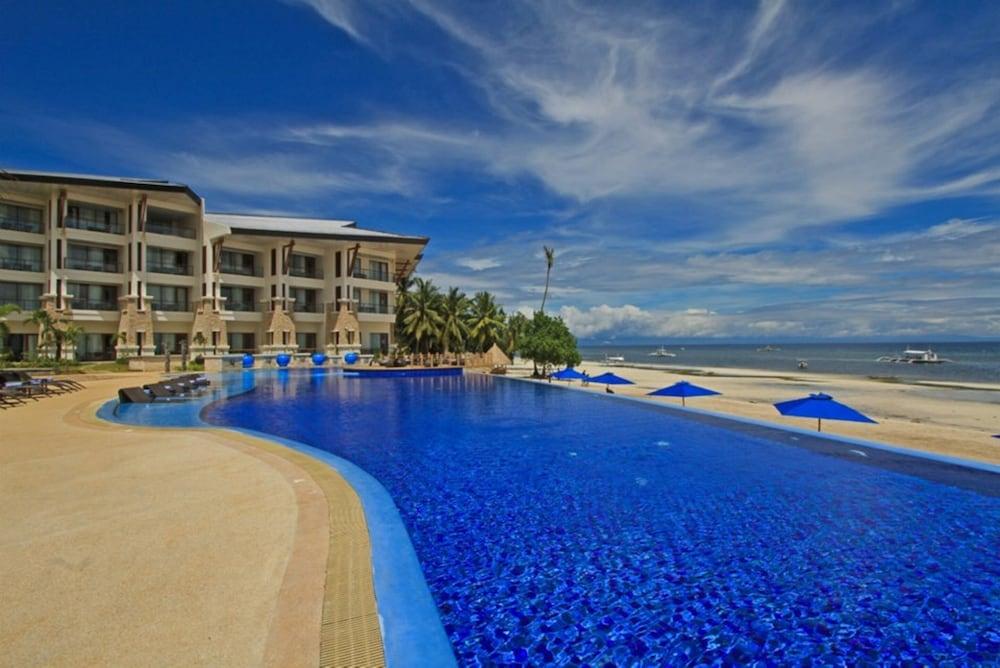 The Bellevue Resort Panglao Exterior photo The swimming pool at the Shangri-La Hotel, Mactan Resort