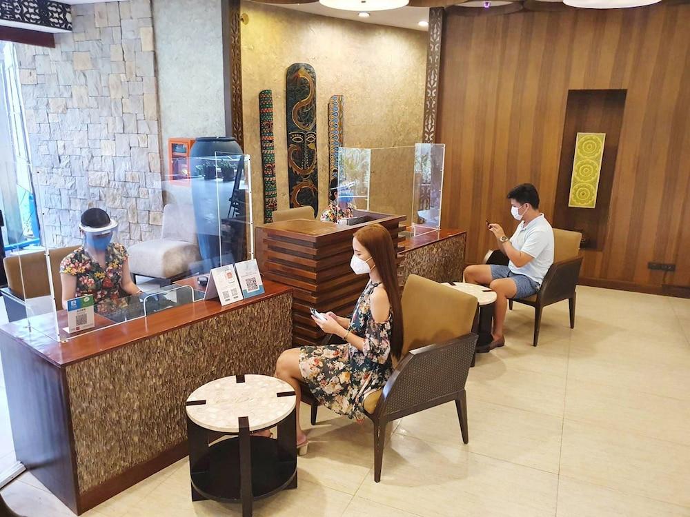 The Bellevue Resort Panglao Exterior photo The lobby of the hotel